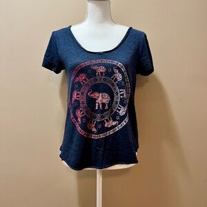 Hollister Navy Blue Elephant Mandela T Shirt Size Small